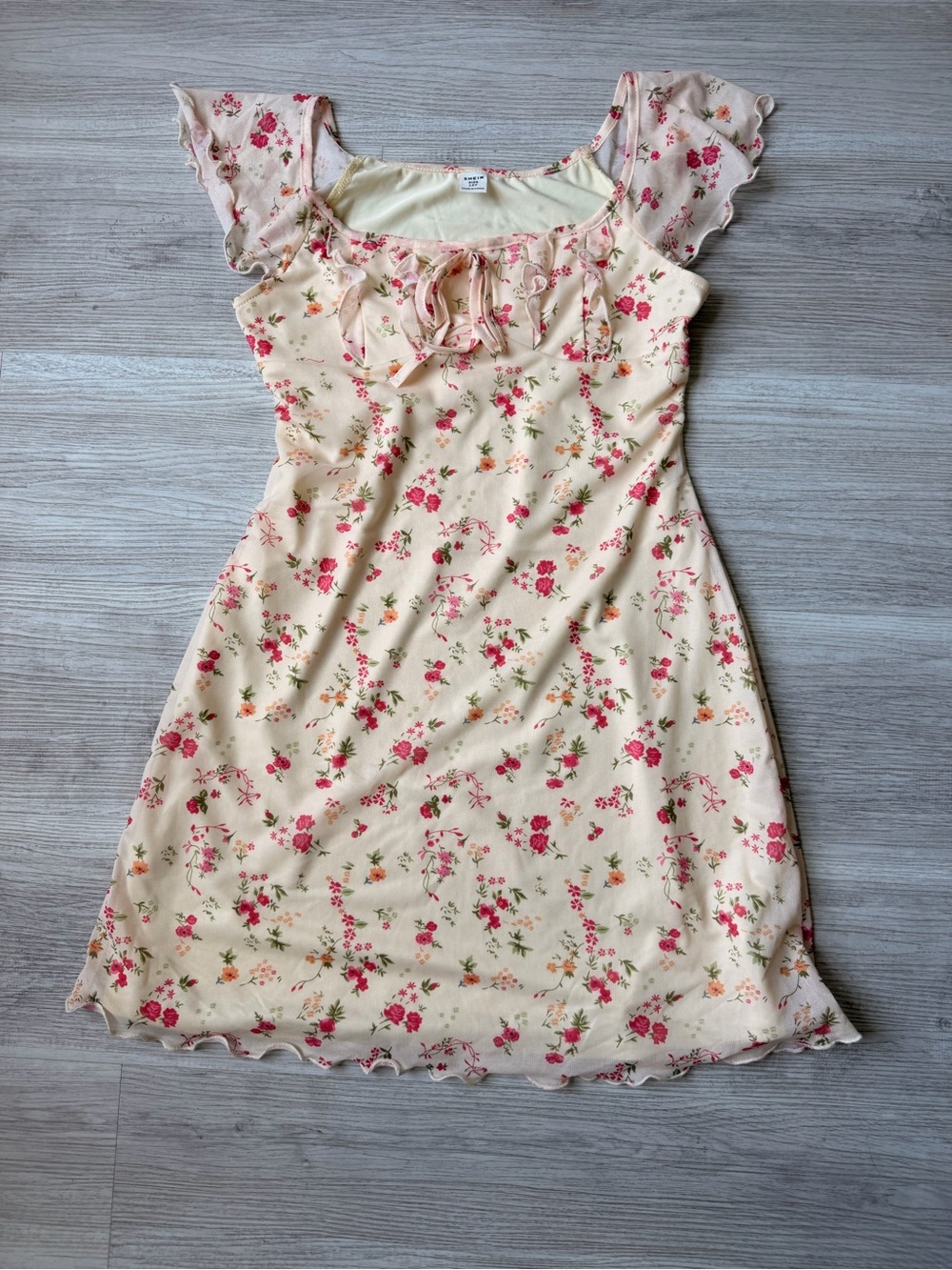 Floral Pink Cream Tie-Front Tween  👗
